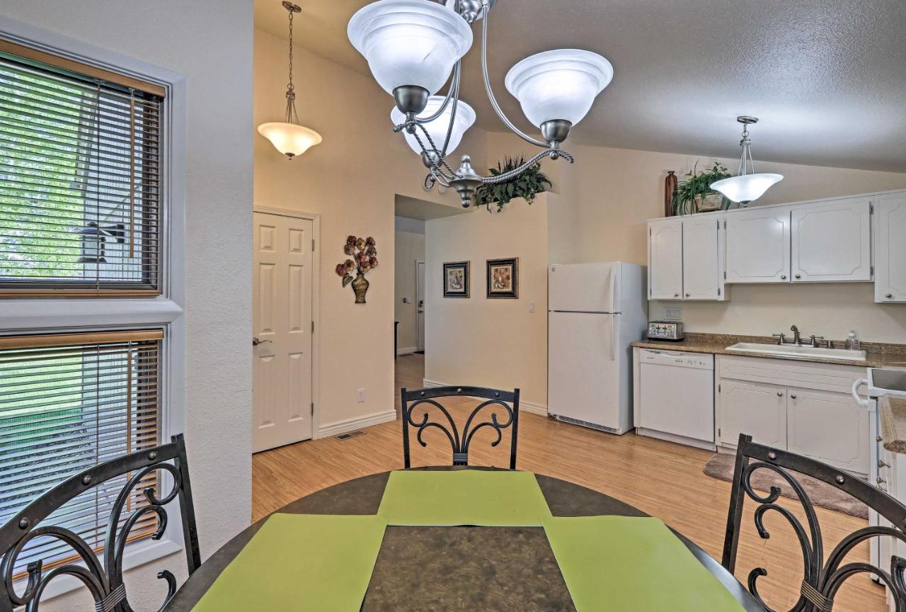 Flagstaff Townhome With Deck Easy Access Downtown! Ngoại thất bức ảnh